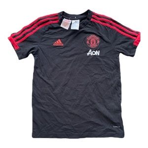 NWOT official Manchester United adidas shirt